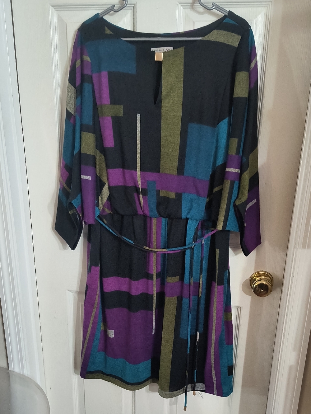 Sandra Darren Black Geometric-Print 3/4 Sleeve Pullover Dress with Belt - Picture 1 of 5